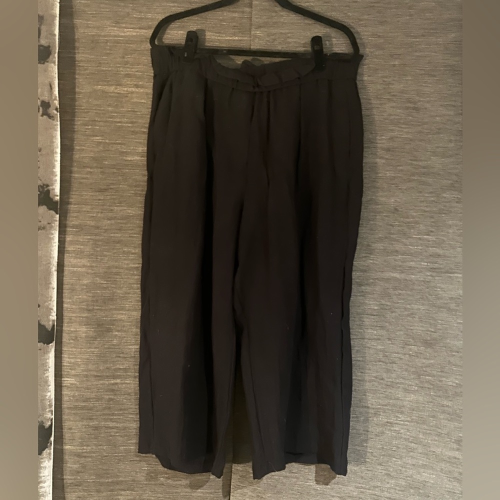 Primark loose paper bag trouser capri